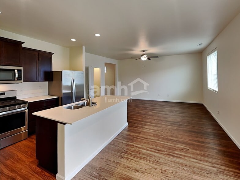 Building Photo - 1993 NW 22nd St