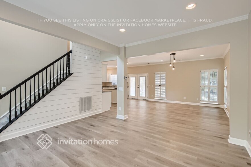 Building Photo - 9618 Nettle Dr