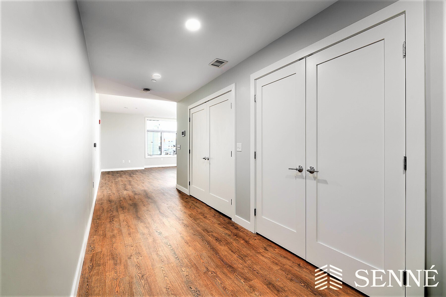 Building Photo - 44 Medford St