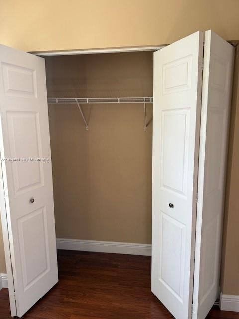 Building Photo - 2402 NE 41st Pl