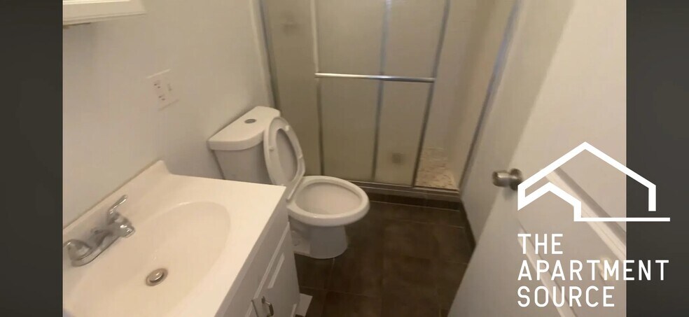 Building Photo - 2536 W Fitch Ave