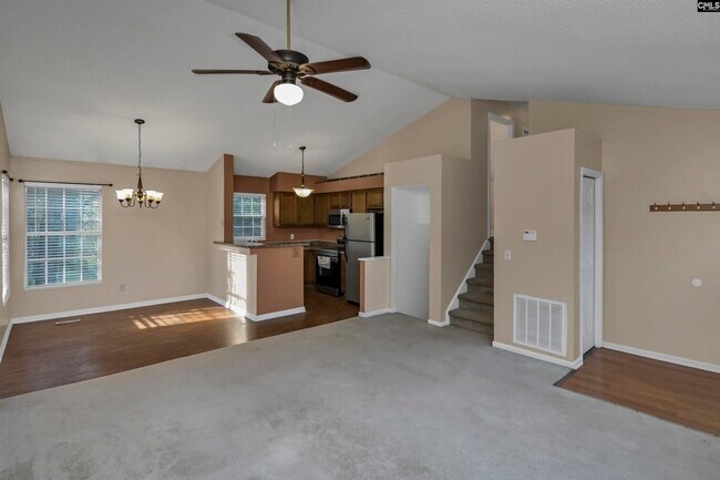 Building Photo - 100 Woodspur Rd