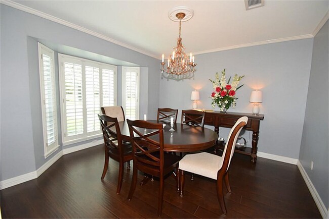 Building Photo - 20610 Laurel Lock Dr
