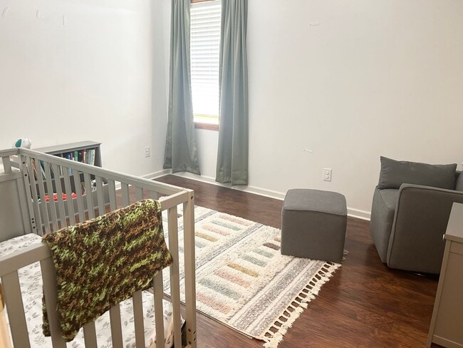 Building Photo - 200 Dramtree Dr