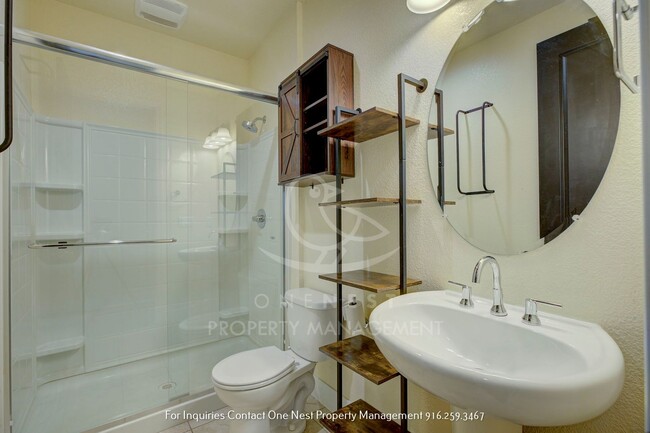 Building Photo - Early Summer move in, available ASAP 4 bd ...
