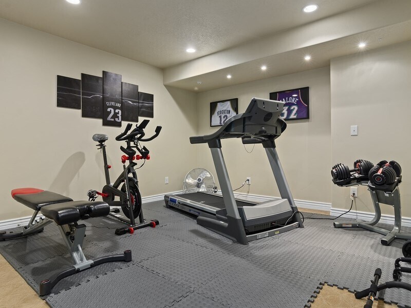 Building Photo - 803 W 2630 N