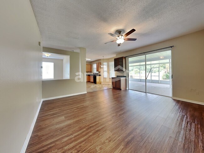 Building Photo - 27602 Sky Lake Cir