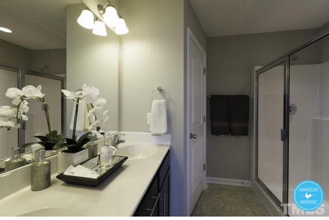 Building Photo - 2147 Sunny Cove Dr