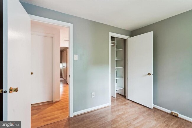 Building Photo - 8230 Goldstream Ct