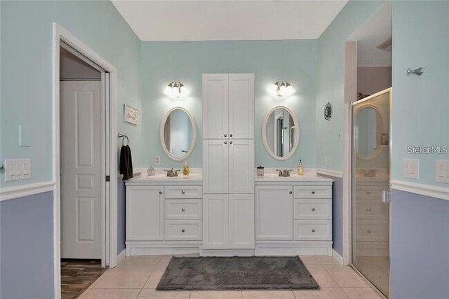 Building Photo - 2008 Proude St