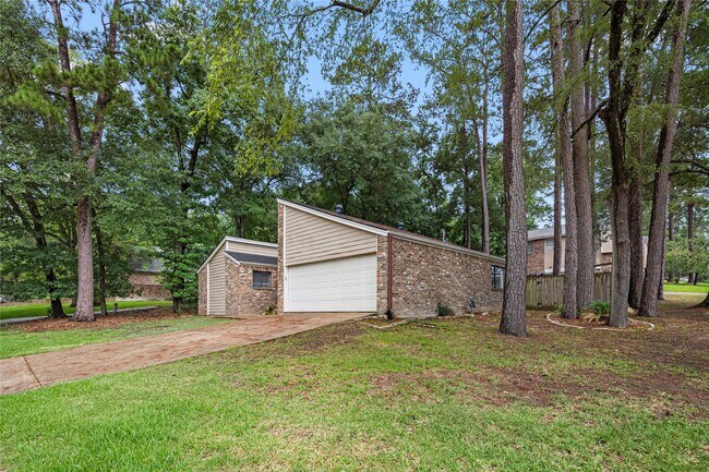 Building Photo - 431 Evergreen Dr