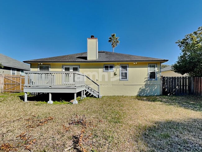 Building Photo - 1752 Chandelier Cir W