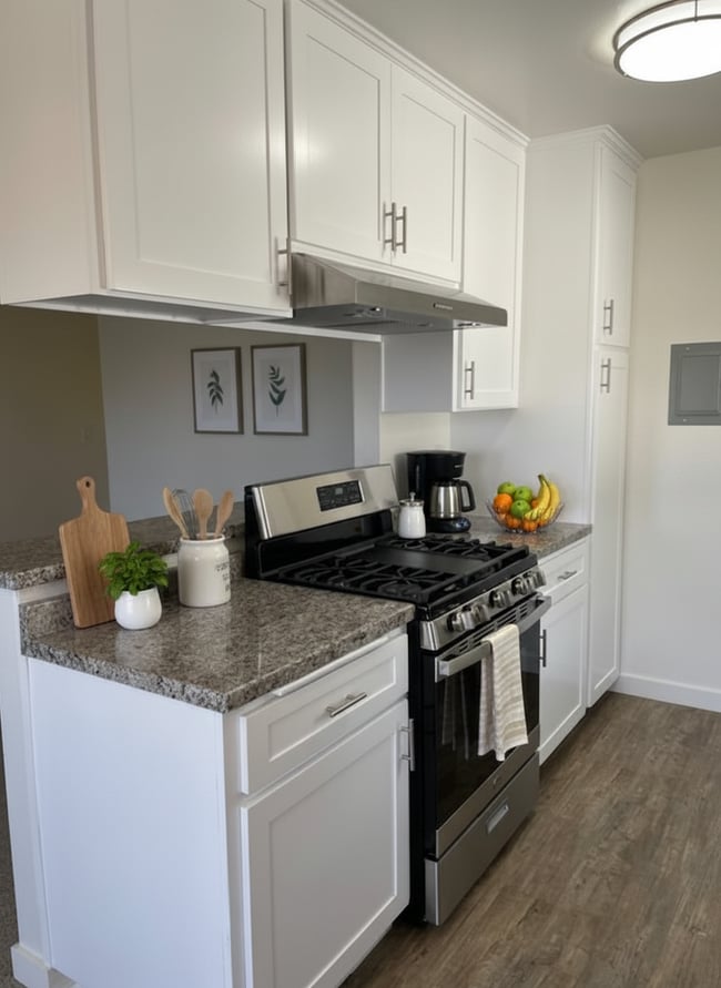 Building Photo - Spacious 2 Bedroom Unit in Huntington Beach