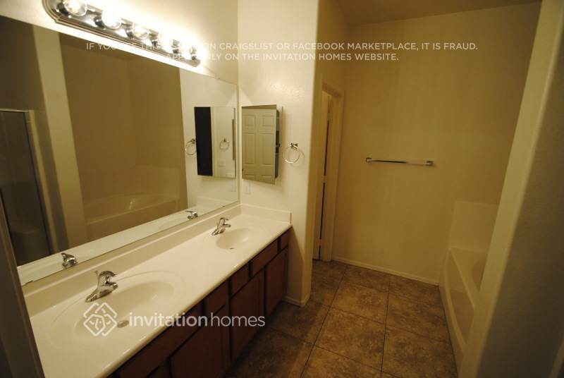 Building Photo - 40867 N Arbor Ave