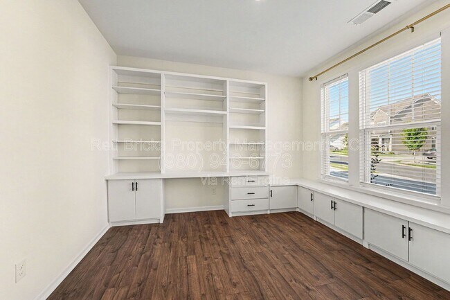 Building Photo - 13126 Chopin Ridge Rd