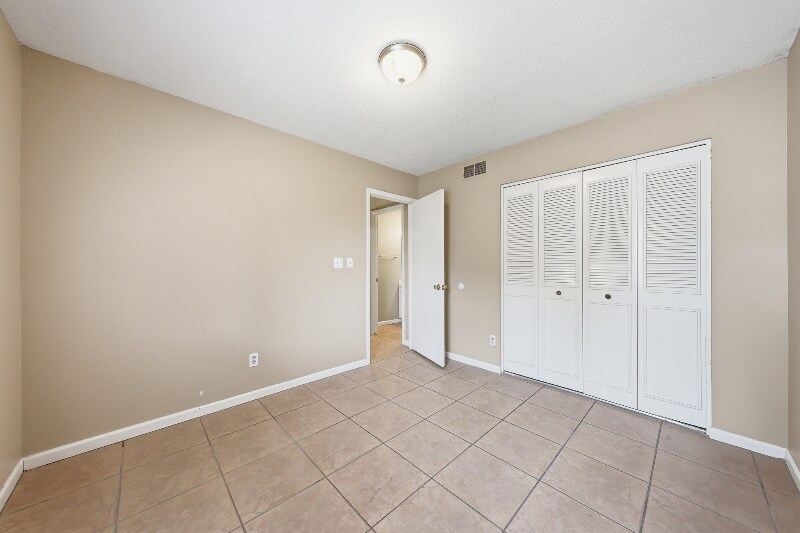 Building Photo - 4529 W McLellan Rd