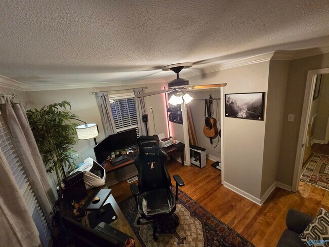 Building Photo - 410 McCullough Ave NE