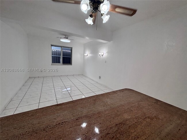 Building Photo - 911 NW 30th Pl
