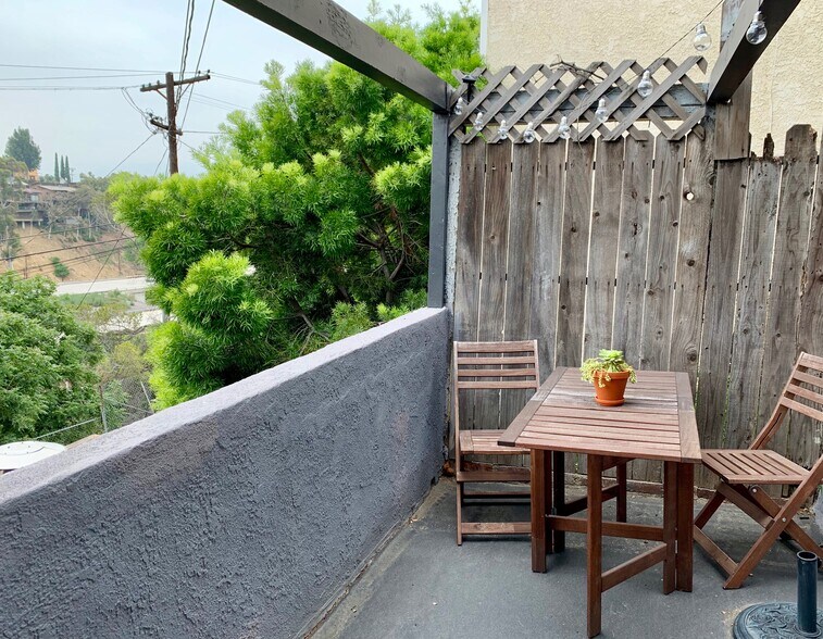 Building Photo - 2414 N Alvarado St