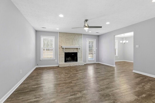 Building Photo - 3/2 PTC Ranch. Updated house on Corner Lot in Starr's Mill District.