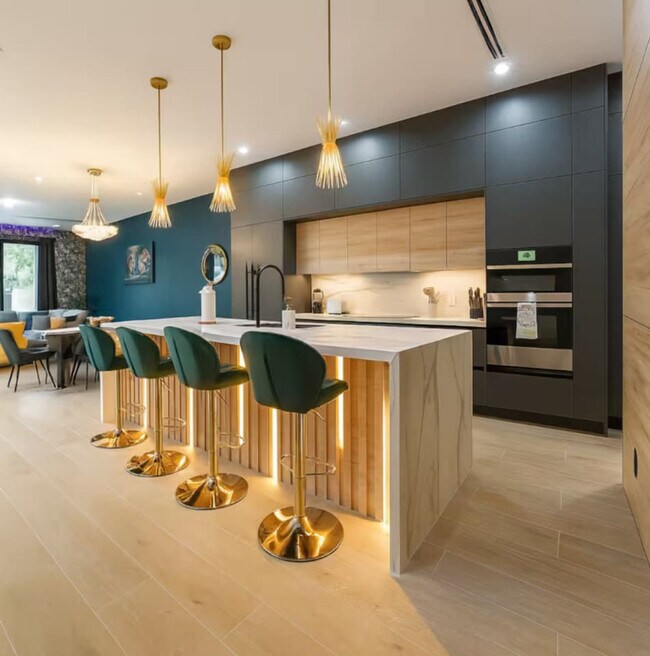 Building Photo - 1812 Miami Rd