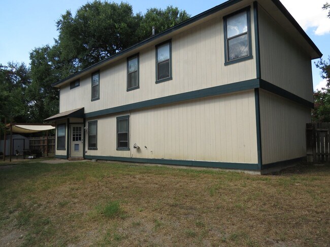 Building Photo - 2308 Darwin Cir