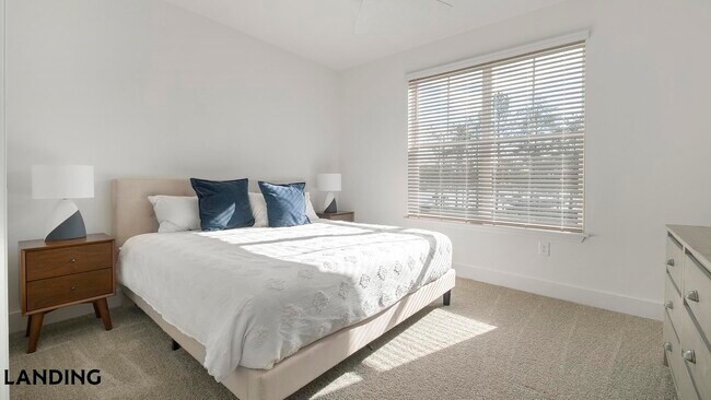 Building Photo - 5102 Station Dr