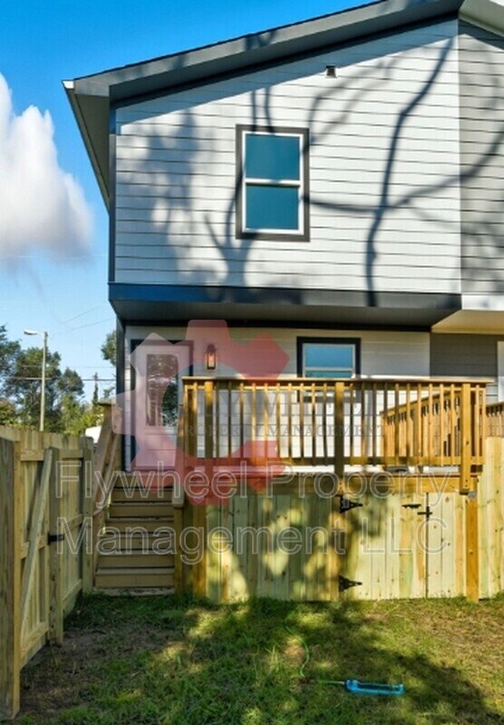 Building Photo - 103 Rayon Dr