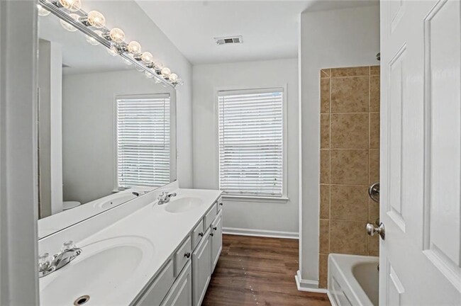 Building Photo - 8330 Grenadier Trail