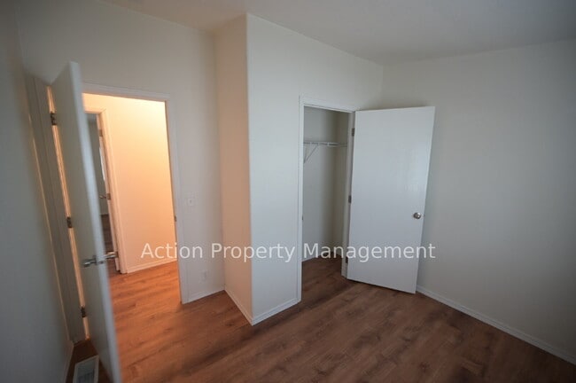 Building Photo - 3 bed 2 bath home in Monterra, a 55+ community between Sequim and Port Angeles