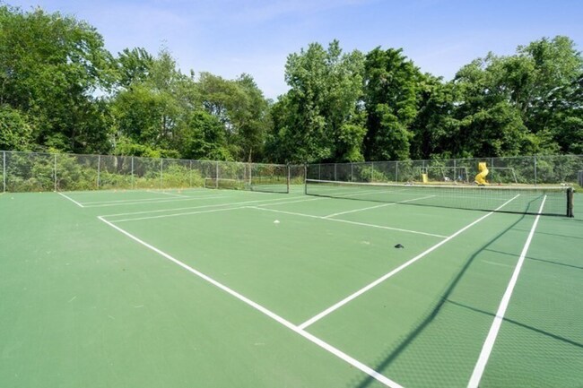 Building Photo - Two Bedroom with Heat & Parking Included P...
