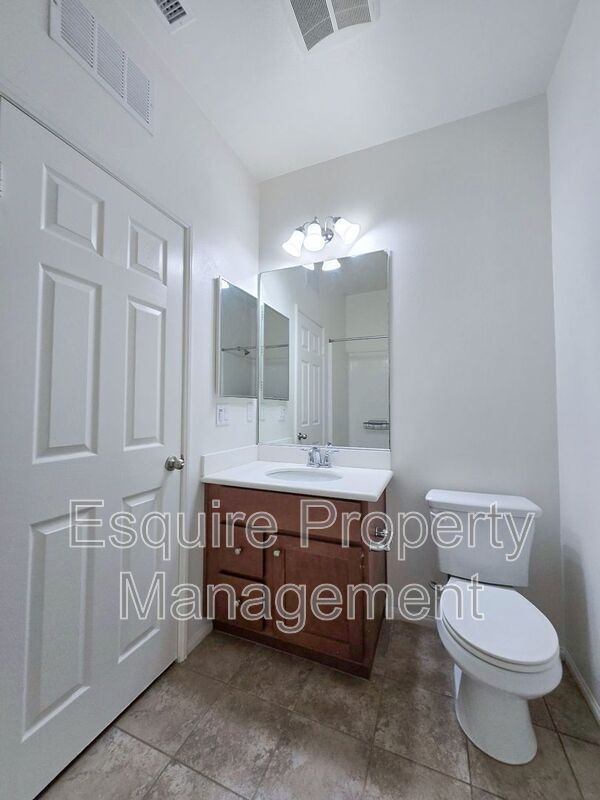 Building Photo - 320 Harbor Breeze Dr