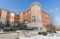 Building Photo - 12 Park Ave