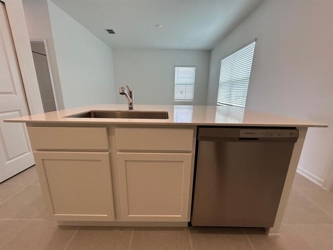 Building Photo - 5792 Meditation Dr