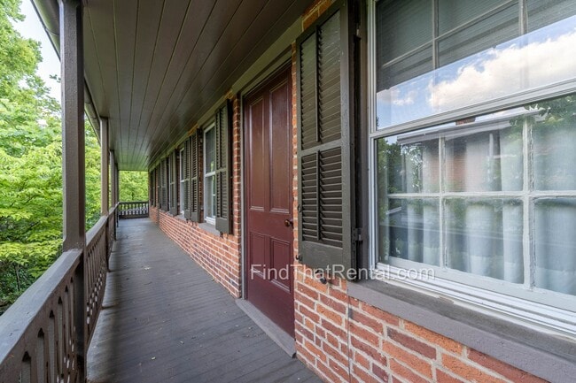 Building Photo - AVAILABLE NOW! Restored historic downtown Carlisle rental with fenced yard, pond, balcony, and ha...