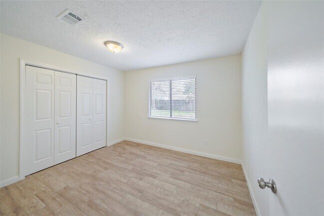 Building Photo - 22810 Dairy Gate Dr