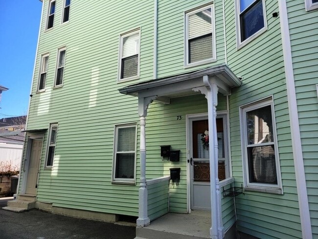 Building Photo - 73 Esther St