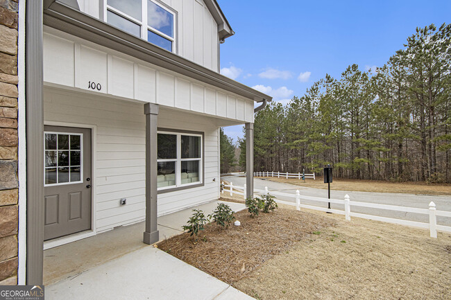 Building Photo - 128 Crestpoint Rd