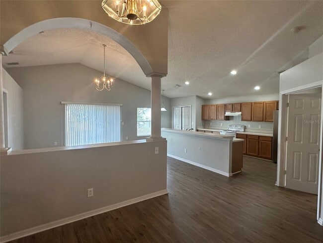 Building Photo - 1001 Lake Charles Dr