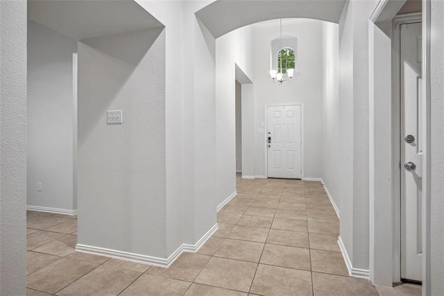 Building Photo - 5024 Birchwood Dr