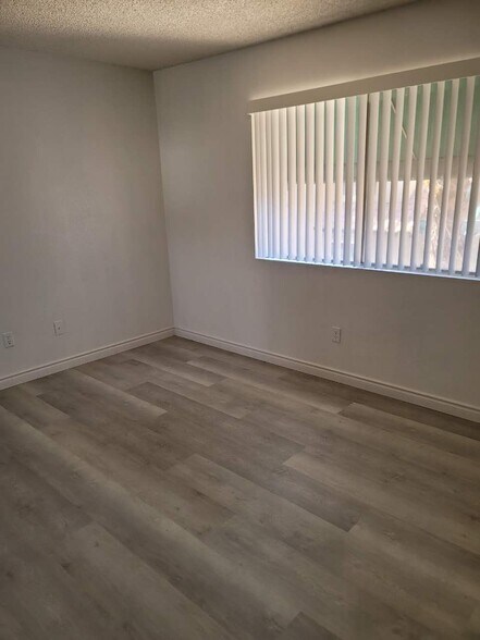 Building Photo - 6750 Del Rey Ave