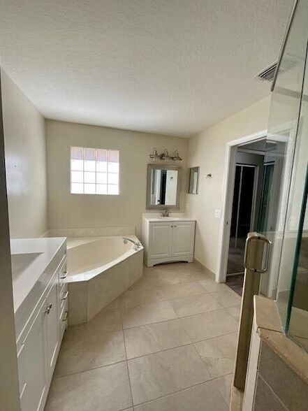 Building Photo - 7954 Stirling Bridge Blvd S