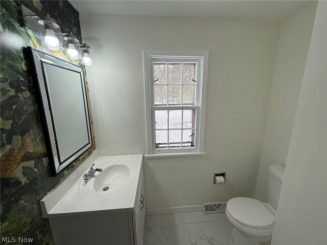 Building Photo - 22350 S Woodland Rd