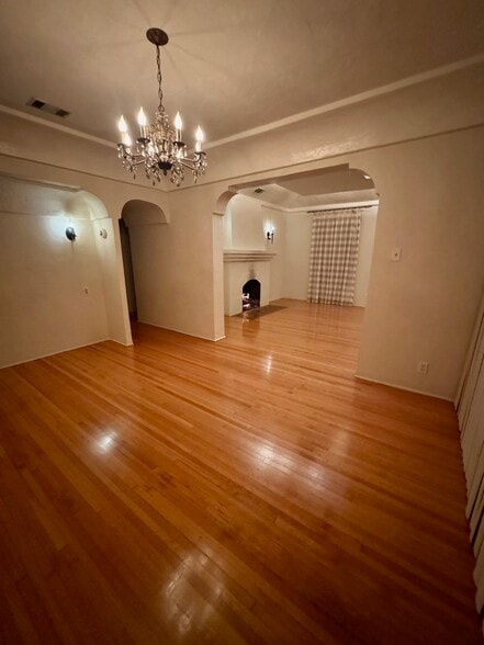 Building Photo - 2620 Graham Ave