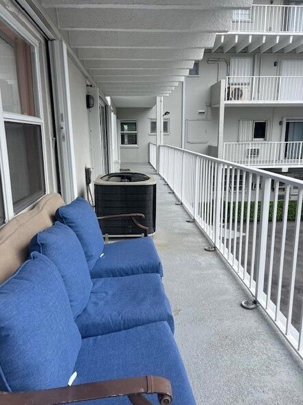 Building Photo - 3500 S Ocean Blvd