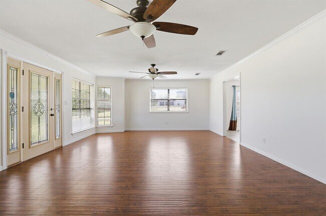 Building Photo - 128 Skyview Terrace