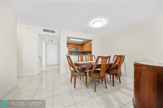 Building Photo - 2401 S Ocean Dr