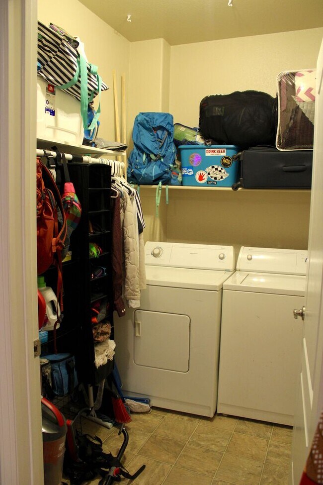 Building Photo - Beautiful 1 Bedroom Condo in Arvada.