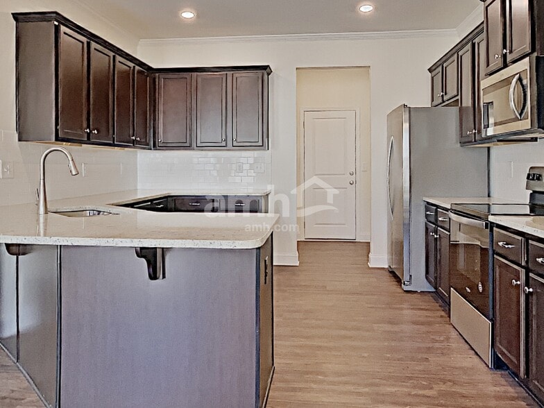 Building Photo - 568 Woodall Rd