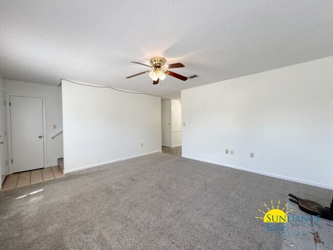 Building Photo - Spacious Two-Story 4BR Cul-De-Sac Home in South Crestview!